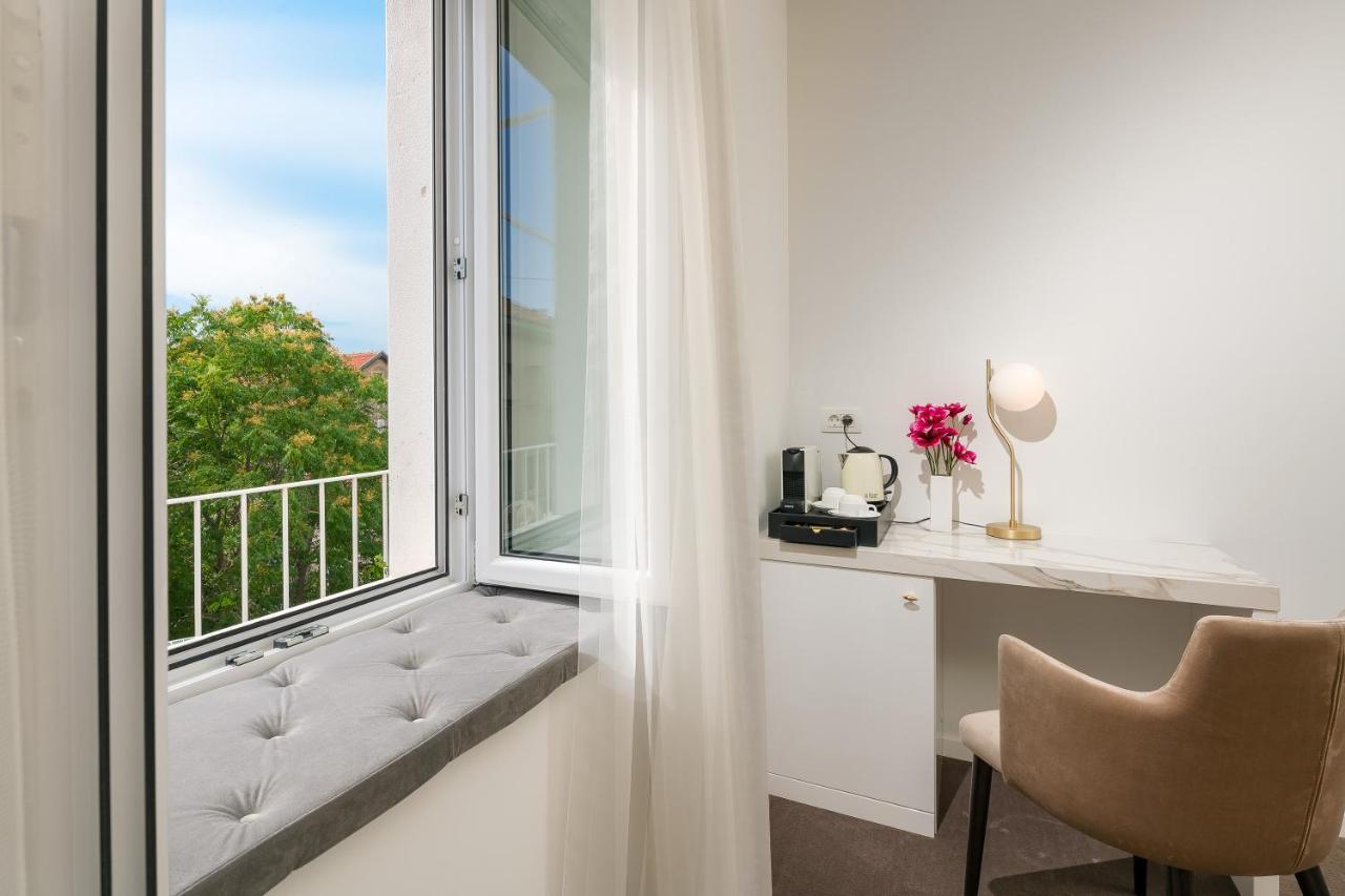 Flos Luxury Rooms Сплит Екстериор снимка